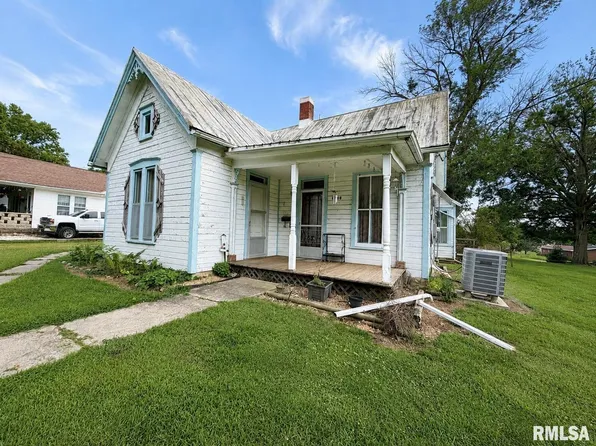 1328 Mortimer St, Barry, IL 62312