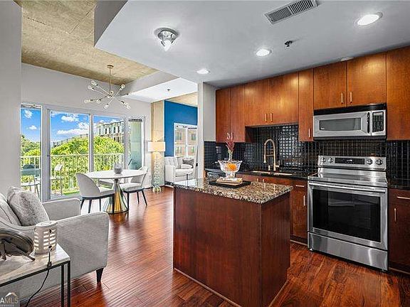 3rd image of 250 Pharr Rd Unit 310