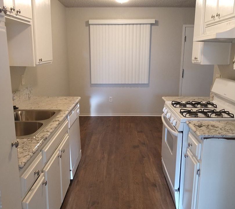 1st image of 8485 Valley Circle Blvd #103