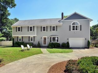 27 Plantation Rd, Plymouth, MA 02360