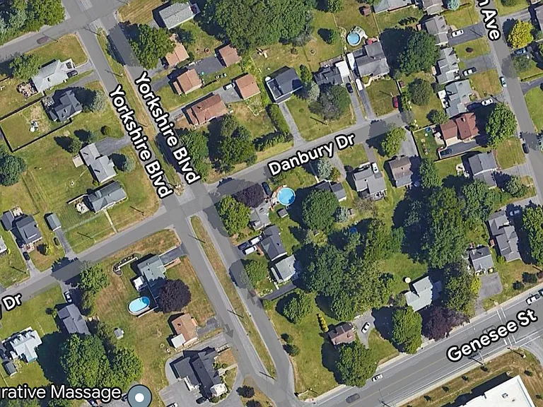 304 Yorkshire Blvd — Photo 12
