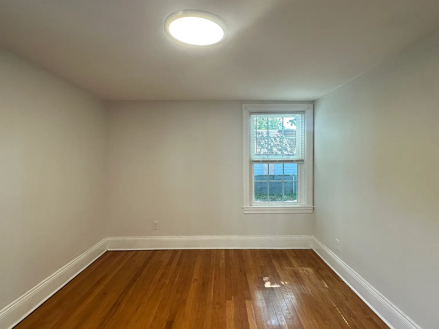 1 bed, 650 sqft, $1,500 — Photo 1