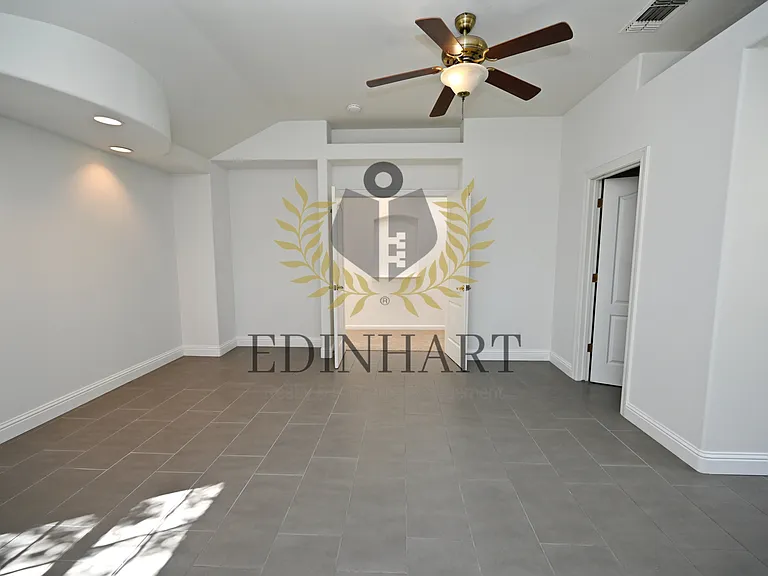 21678 Eastmere Ln — Photo 43