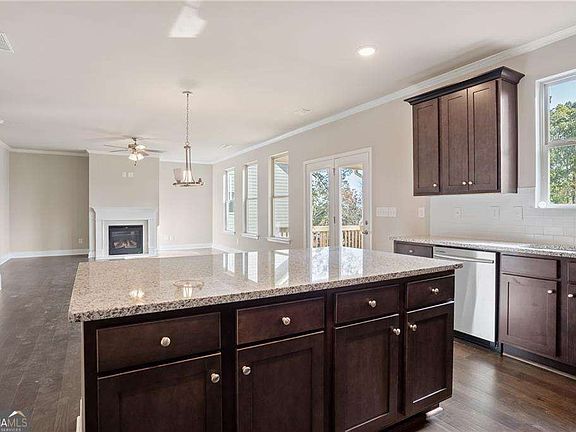 3rd image of 3935 Cordano Ln