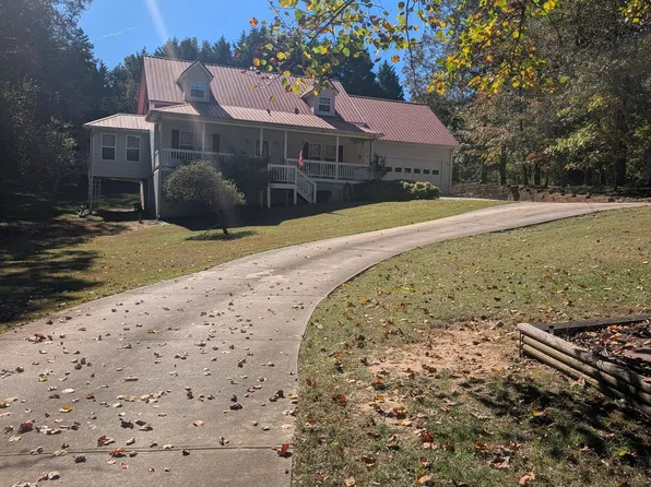 249 Peaceful Valley Dr, Cleveland, GA 30528