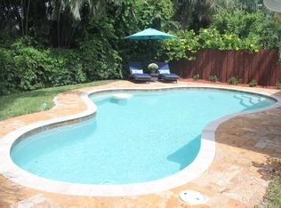 1925 Service Rd, North Palm Beach, FL 33408