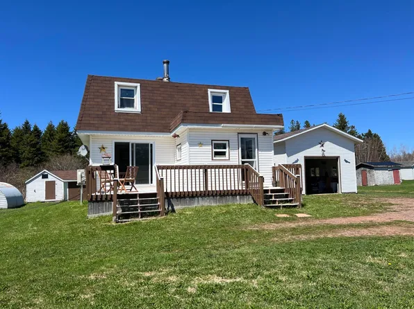 4240 Union Rd, North Parish, PE C0B 1Z0