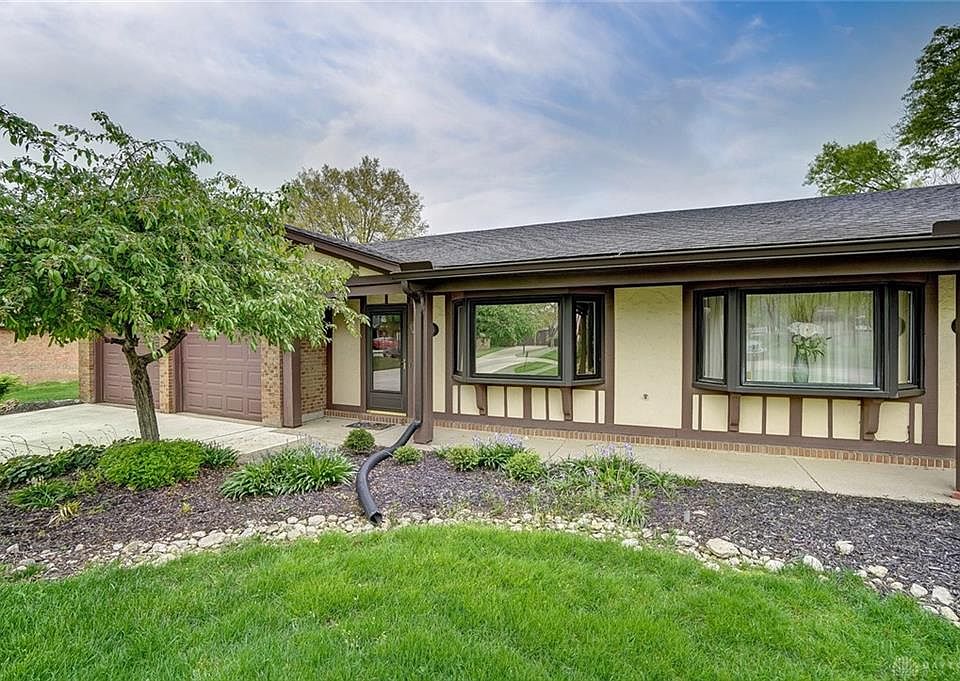 1st image of 301 Kimbary Dr