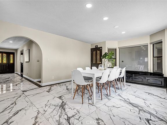 5th image of 4701 Los Patos Ave