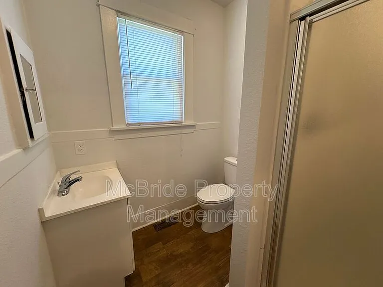 1112 Troupe St — Photo 9
