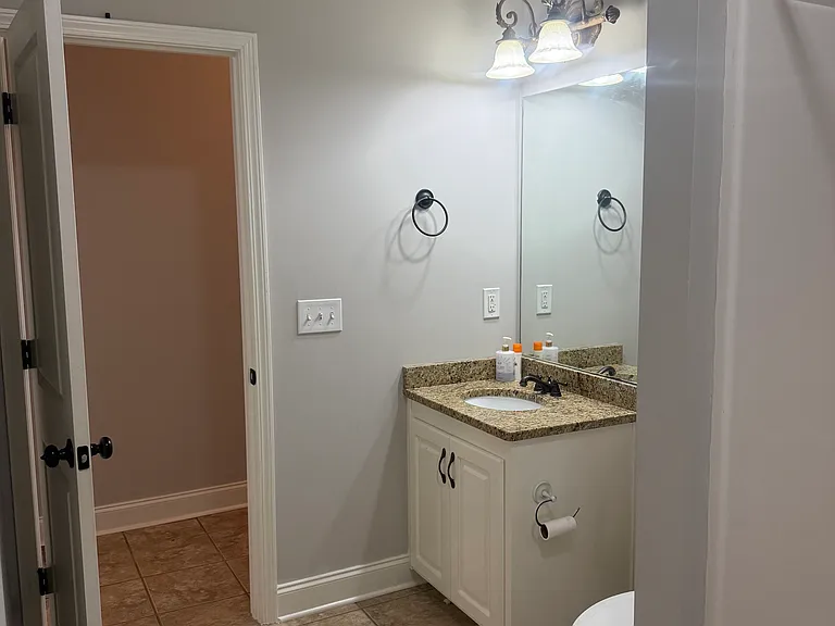 62 Newberry Ln — Photo 28