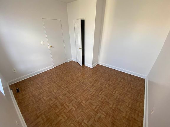 3rd image of 2224 Amsterdam Ave APT 62