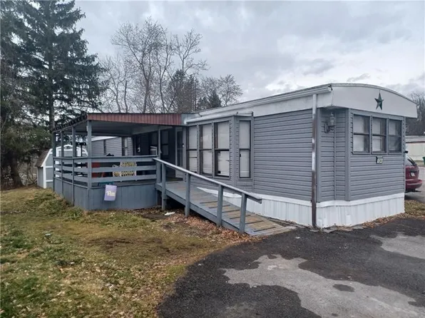 134 Castle Rd, Washington, PA 15301
