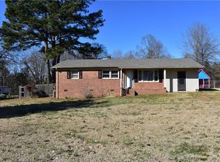 728 Lawndale Cir, Fort Lawn, SC 29714