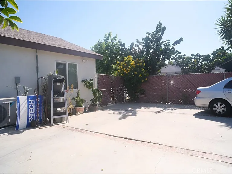 14932 Roscoe Blvd — Photo 5