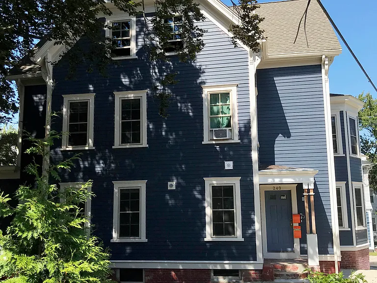 240 Camp St #1 — Photo 10