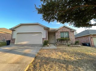 7005 Lindentree Ln, Fort Worth, TX 76137