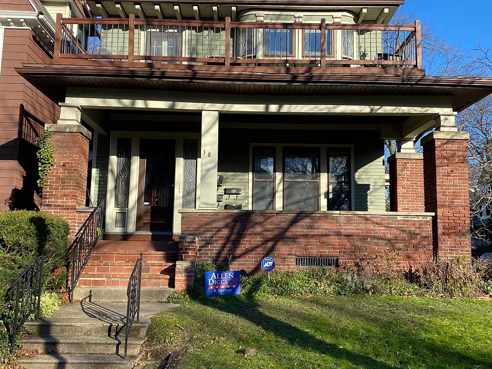38 Anderson Pl #1