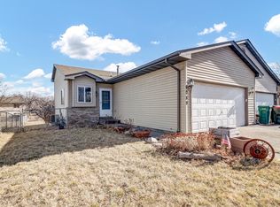 6089 Mill Run Rd, Monticello, MN 55362