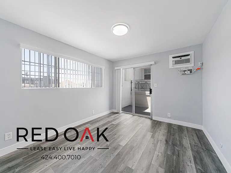 1032-1036 S Normandie Ave #1032-104 — Photo 13