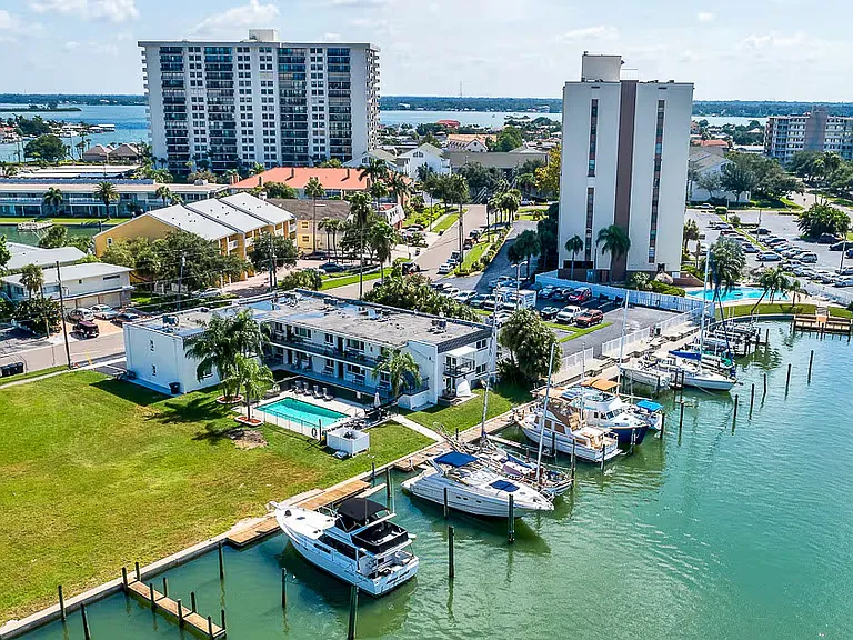 Dolphin Point — Photo 1