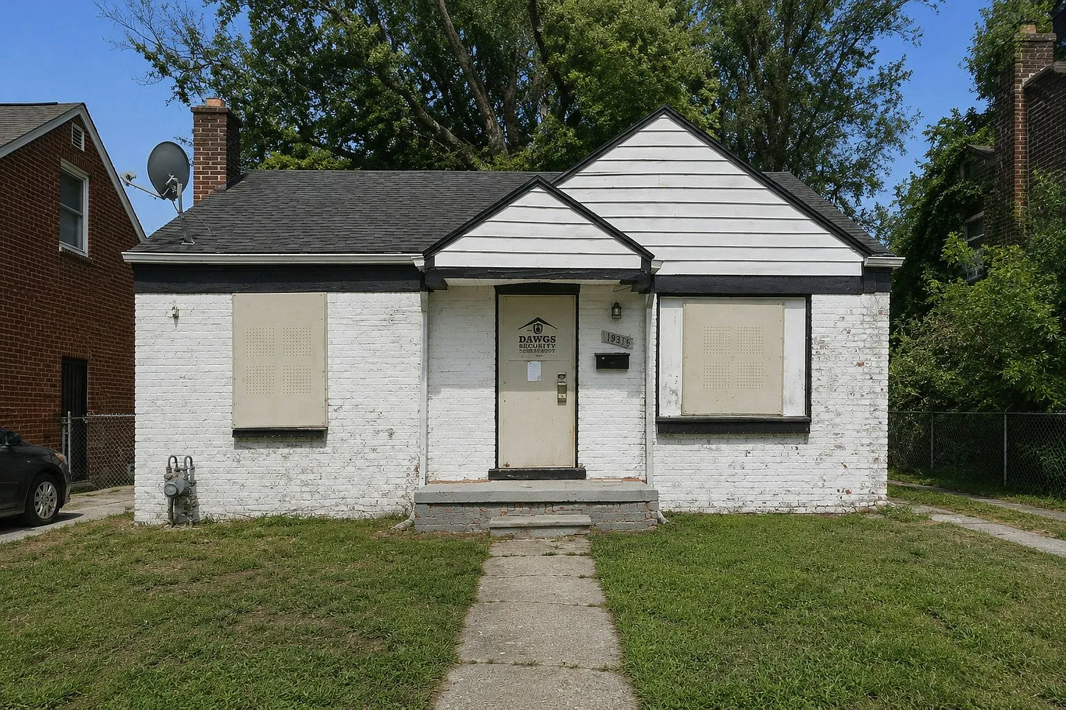 19313 Stahelin Avenue — Photo 1