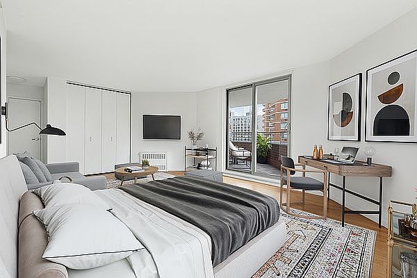 1st image of 500 2nd Ave APT 2E