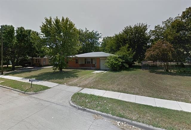 2nd image of 1004 Warden St
