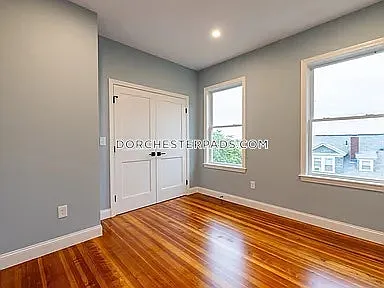 Building Photo - 19 Sawyer Ave #G