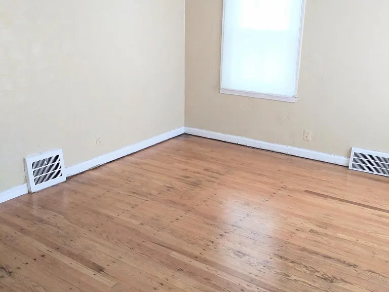 18171 Fielding St — Photo 9