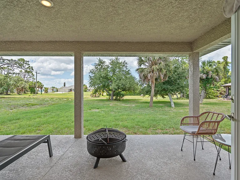 249 Rotonda Blvd W — Photo 46