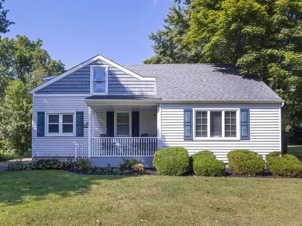 2406 Saltsman Rd, Erie, PA 16510