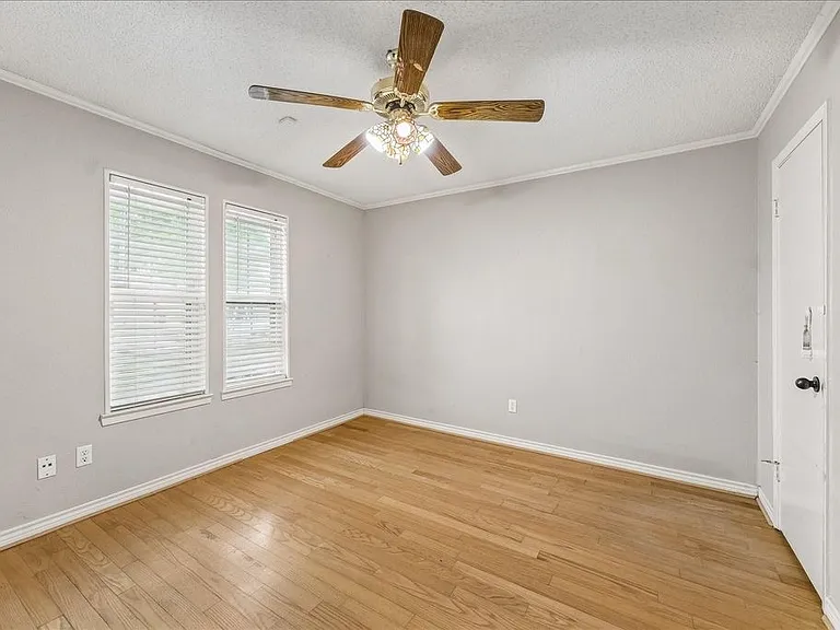 10131 Golden Sunshine Dr — Photo 13
