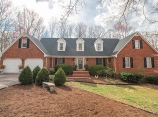 230 Fox Runn Dr, Lynchburg, VA 24503