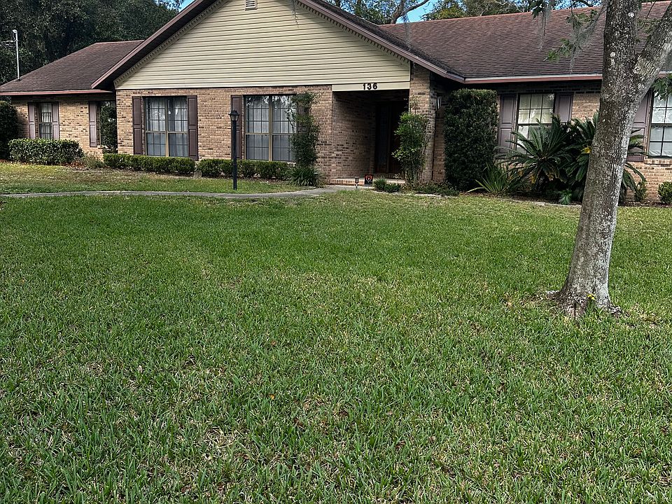 1st image of 136 Creekside Dr