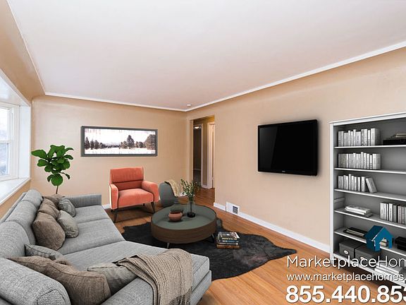 2nd image of 307 Cedarhurst Dr