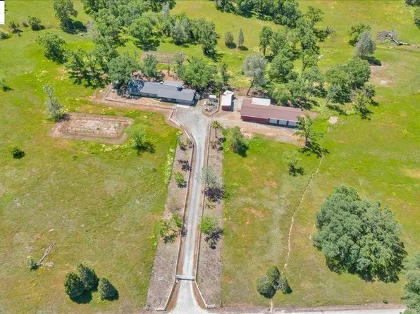 180 Stallion Way, Angels Camp, CA 95222