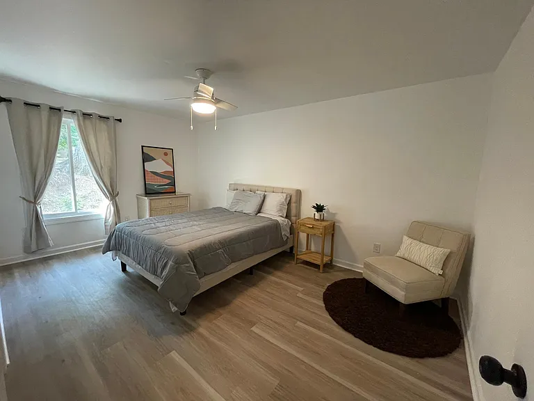 912 Langford Pl — Photo 21