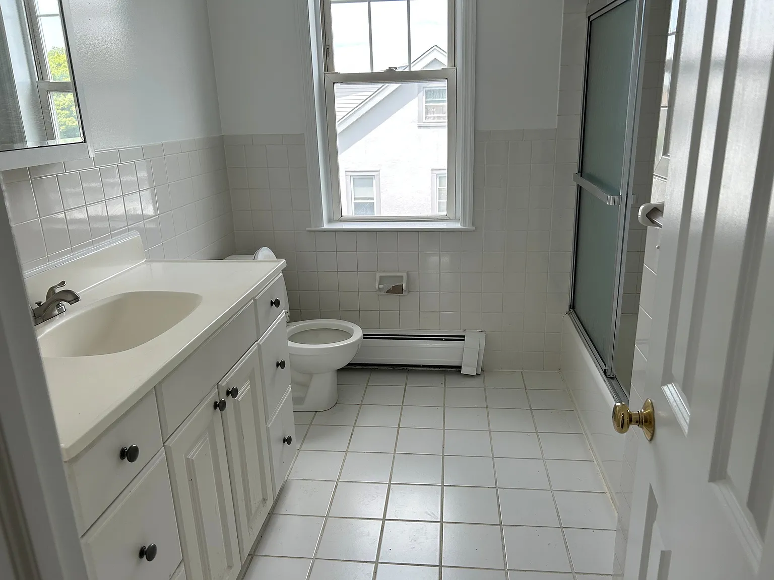 2 bed, 900 sqft, $2,600 — Photo 4