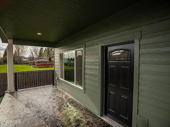 3rd image of 677 W Rory Ave