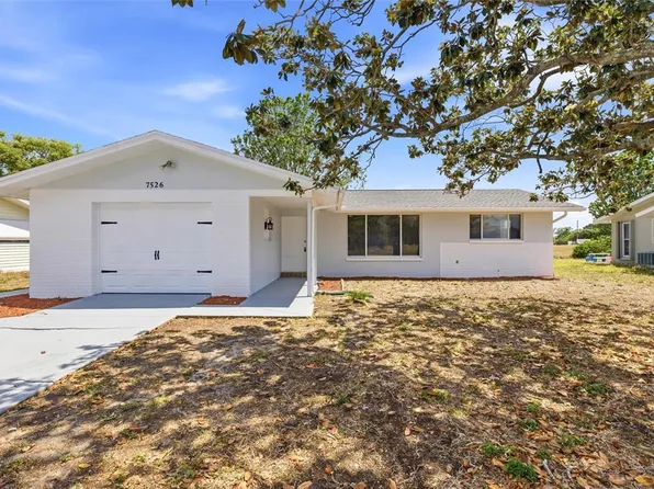 7526 Pineapple Ln, Port Richey, FL 34668