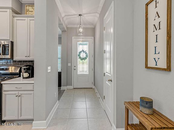 3rd image of 262 ASHBURY Street