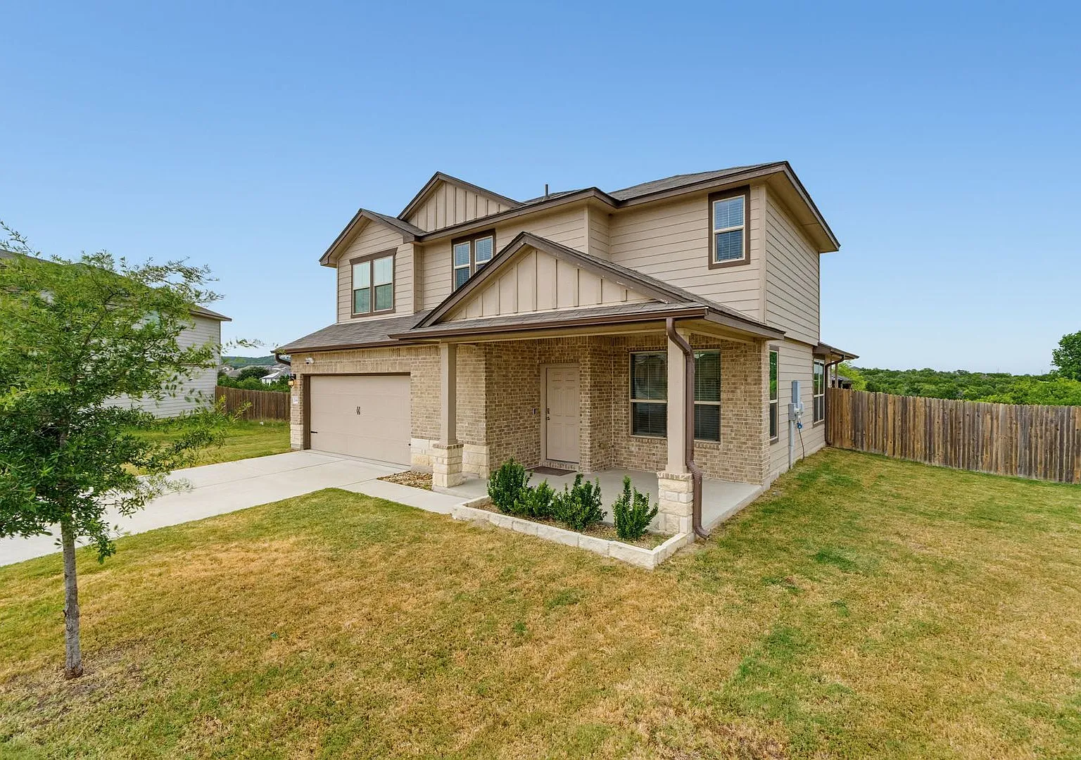 2044 Mallard Ct. — Photo 1