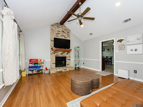 2nd image of 18522 Perkins Oak Rd