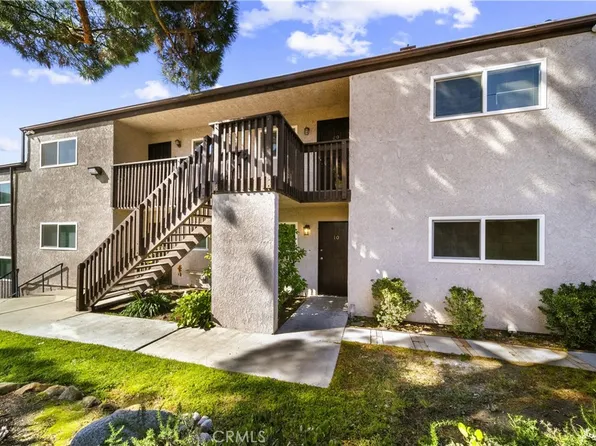17847 Beneda Ln APT 10, Santa Clarita, CA 91351