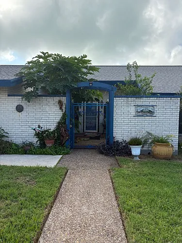 120 Shore Dr Photo 1
