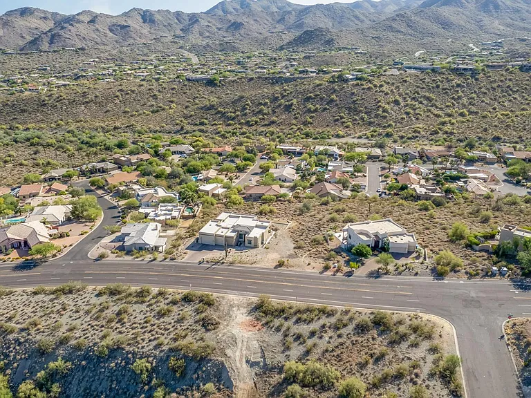 15330 E Walnut Ln — Photo 58