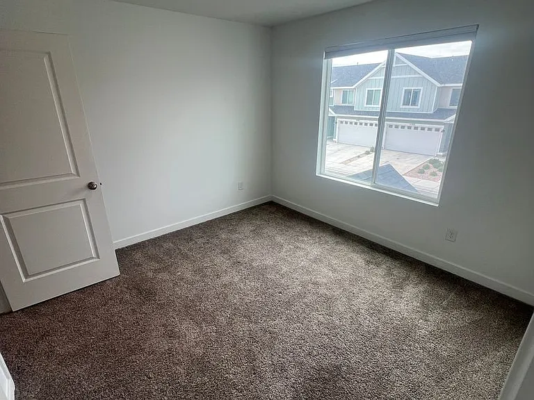 3718 W 930 N — Photo 6