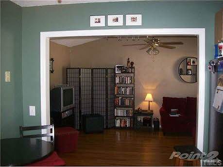 kitchen to livingroom