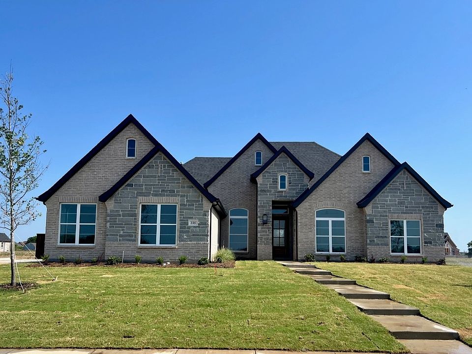 1st image of 335 Broadmoor Dr